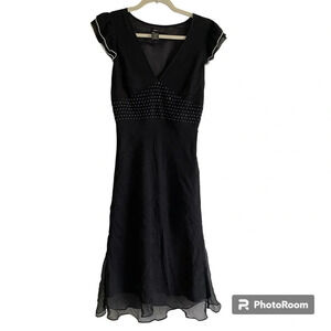 100% Silk  BCBGMAXAZRIA Black V-Neck Flowy Midi Dress Size 2